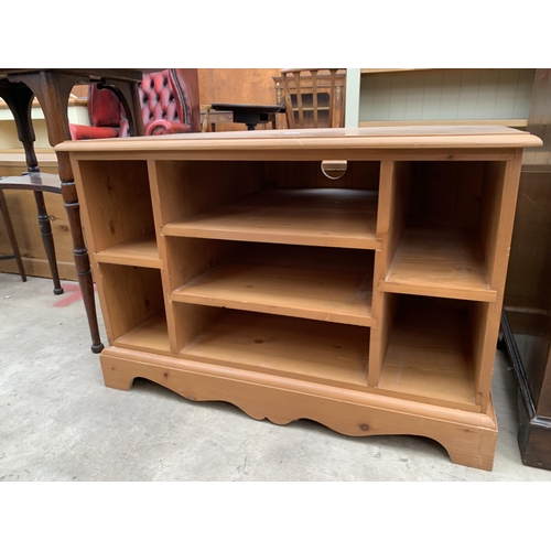 2692 - A PINE LOW CORNER CABINET