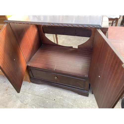 2783 - A HI-FI UNIT T.V. STAND AND T.V. CABINET