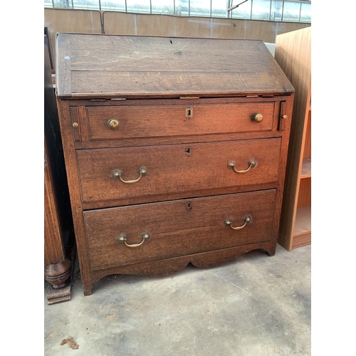 2890 - AN OAK GEORGE III BUREAU WITH FITTED INTERIOR AND THREE DRAWERS TO BASE, 37