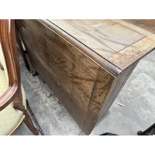 3134 - A MID 20TH CENTURY OAK DROP LEAF TABLE