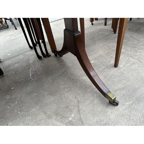 3159 - A 19TH CENTURY MAHOGANY AND CROSSBANDED SOFA TABLE WITH TWO DRAWERS AND TWO SHAM DRAWERS