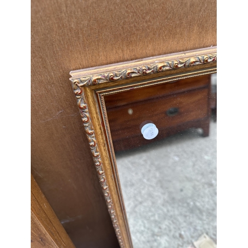 3196 - A GILT FRAMED WALL MIRROR, 32