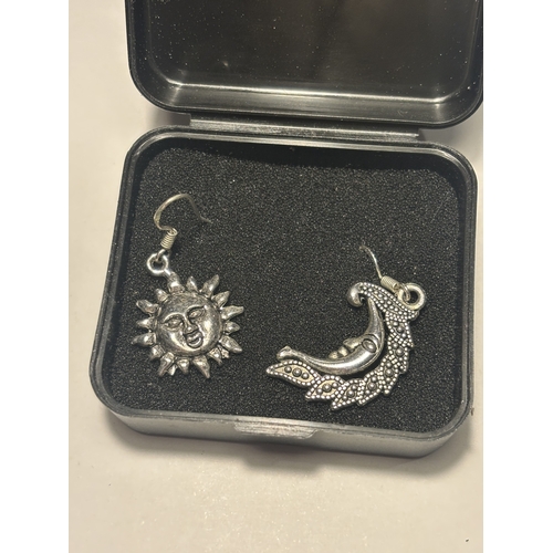 535 - A PAIR OF MARKED SILVER EARRINGS - MOON AND SUN IN A PRESENTATION BOX