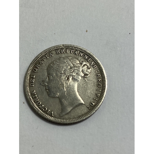 480 - A VICTORIAN SILVER HALF CROWN, 1887 AND SIXPENCE 1885