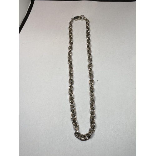 558 - A MARKED SILVER HEAVY NECKLACE