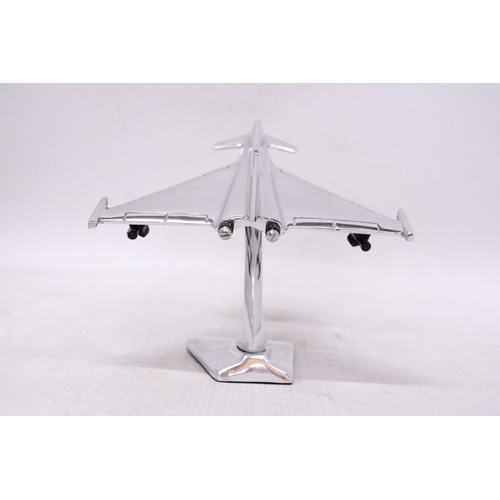 297 - A CHROME MODEL OF A FIGHTER JET, HEIGHT 15CM, LENGTH 21CM