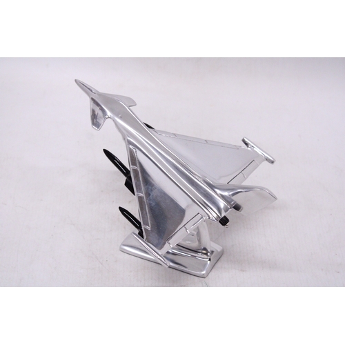 297 - A CHROME MODEL OF A FIGHTER JET, HEIGHT 15CM, LENGTH 21CM