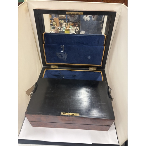 1 - A VINTAGE INLAID WRITING SLOPE WITH BOODLES MUSICAL MOVEMENT TO THE INNER