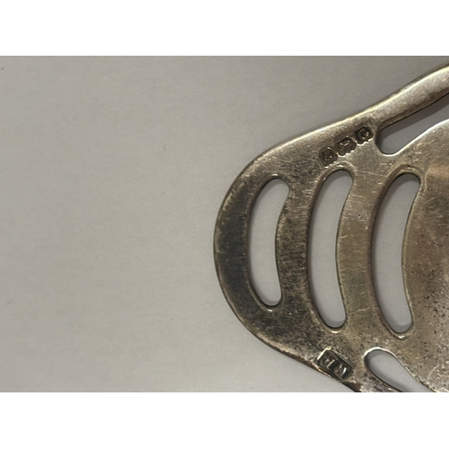 13 - A COLLECTION OF HALLMARKED SILVER SPOONS, ETC GROSS WEIGHT 173.38G