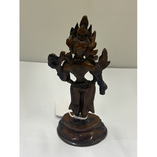 22 - AN ORIENTAL BRONZE DEITY LADY FIGURE, HEIGHT 16.5CM