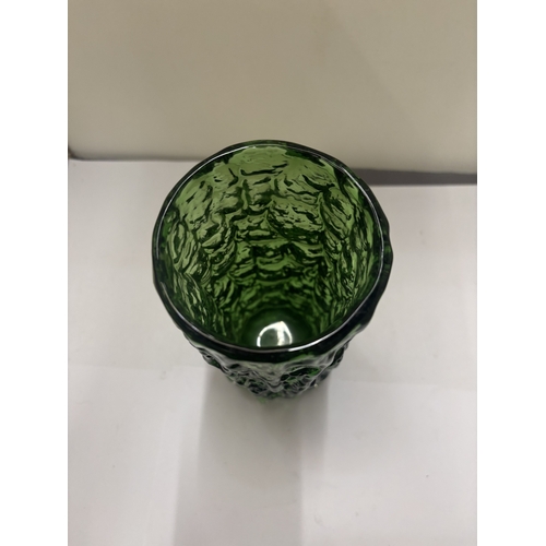 37 - A 1960'S WHITEFRIARS GREEN BARK EFFECT VASE BY GEOFFREY BAXTER, HEIGHT 19CM