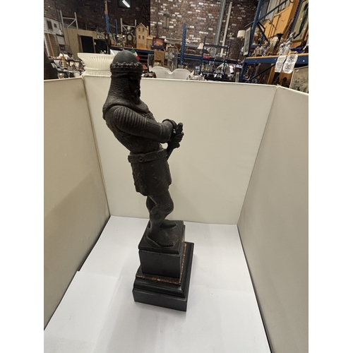 52 - A SPELTER FIGURE OF A MEDIEVAL KNIGHT, ON A PLINTH, HEIGHT 44CM