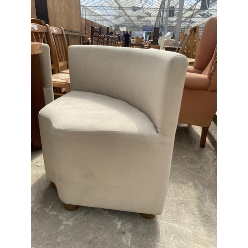 A MARK ROGERS 'DWELL' ROTUNDA, 47" DIAMETER, DINING TABLE WI...