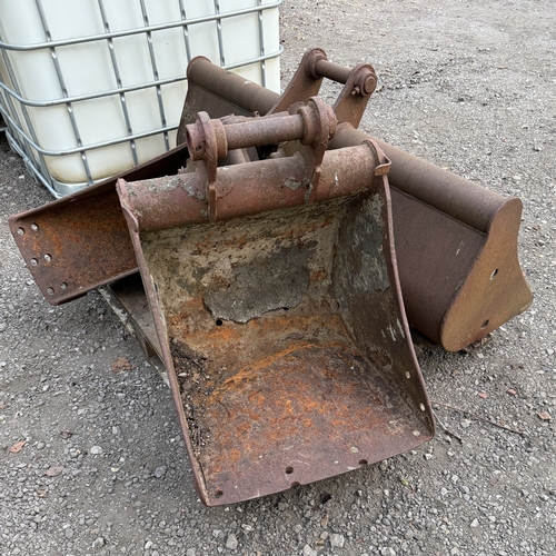 125 - 3 VARIOUS EXCAVATOR BUCKETS TO FIT CATERPILLAR  + VAT