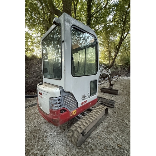 126 - A TAKEUCHI TB219 LONG ARM EXCAVATOR WITH 4 BUCKETS  3893 RECORDED HOURS + VAT