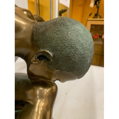 1 - A LARGE BRONZE COLOURED RESIN SCULPTURE OF A NUDE MALE WITH ARMS OUTSTRETCHED IN A YOGA POSE - 135 C... 