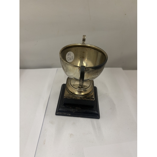 50 - A HALLMARKED SILVER BIRMINGHAM TWIN HANDLED ENGRAVED TROPHY ON BASE - WEIGHT 200G
