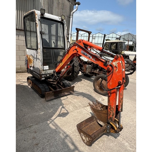 211 - KUBOTA MINI DIGGER KY36-2 IN WORKING ORDER NO VAT