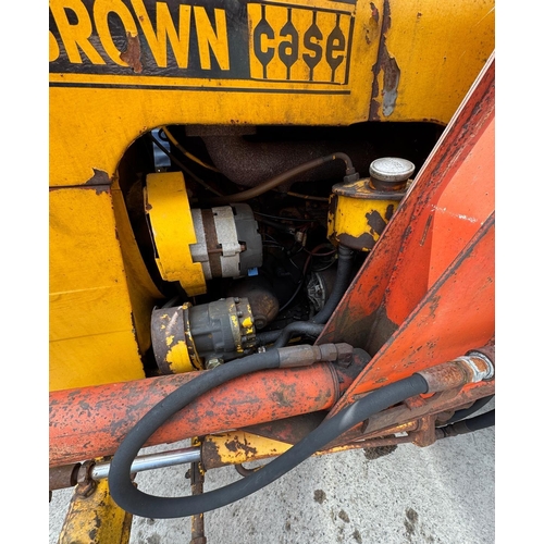 216 - DAVID BROWN 885 TRACTOR WITH LOADER BUCKET & FORKS HYDRAULIC BUCKET & FORKS PIPED FOR HYDRAULIC ATTA... 