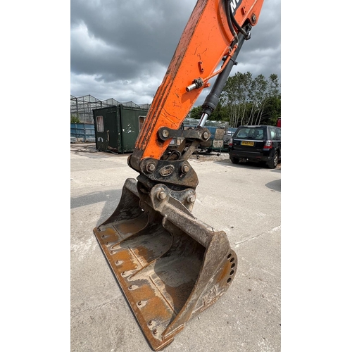 212 - 2018 DOOSAN DX140 LCR DIGGER 5297.6 HOURS IN WORKING ORDER + VAT