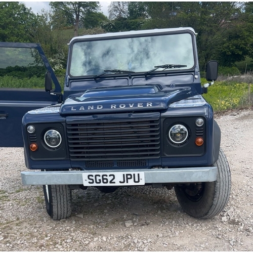 178 - LANDROVER DEFENDER 110 DIESEL PICK UP TD FIRST REG 30/10/12 SG62JPU APPROX 43629 MILES MOT 11/12/25 ... 