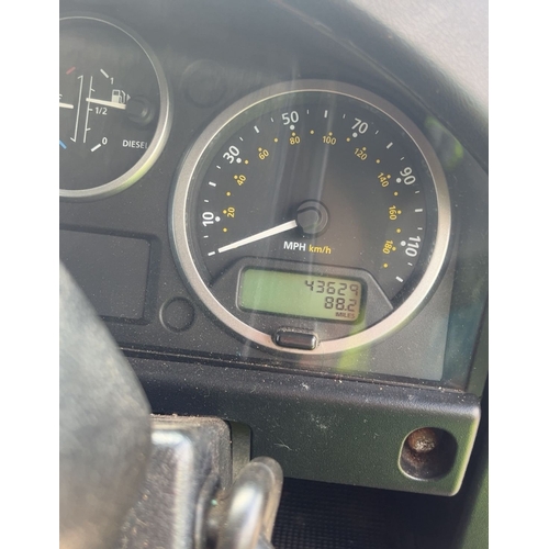 178 - LANDROVER DEFENDER 110 DIESEL PICK UP TD FIRST REG 30/10/12 SG62JPU APPROX 43629 MILES MOT 11/12/25 ... 