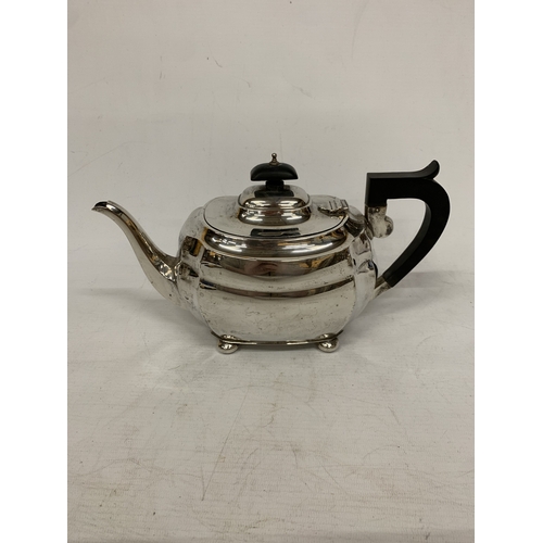 1 - A THREE PIECE HALLMARKED CHESTER SILVER TEASET TO INCLUDE A TEAPOT, CREAMER AND SUGAR BOWL - GROSS W... 