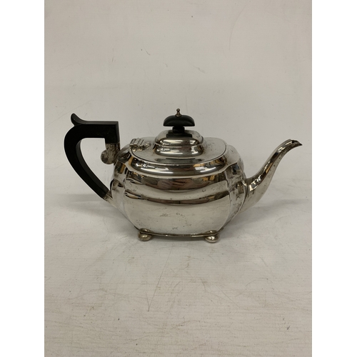 1 - A THREE PIECE HALLMARKED CHESTER SILVER TEASET TO INCLUDE A TEAPOT, CREAMER AND SUGAR BOWL - GROSS W... 