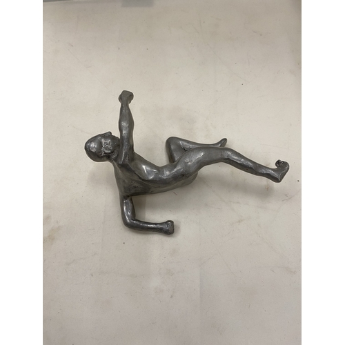 3 - THREE VINTAGE CHROMIUM PLATED CAR MASCOTS TO INCLUDE A HUMBER CAR ART DECO MASCOT