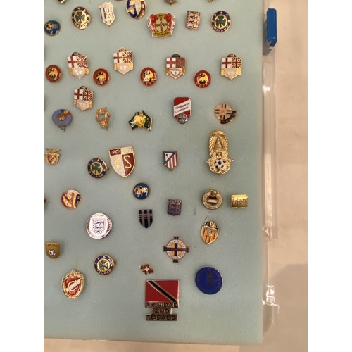 31 - A LARGE QUANTITY OF CASED ENAMELLED FOOTBALL ASSOCIATED PIN BADGES