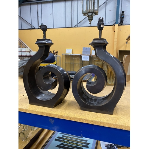 50 - A PAIR OF ITALIAN BRONZE SPIRAL LAMPS, HEIGHT 36CM