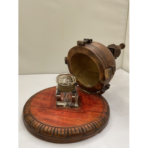 11 - AN INKWELL UNDER A NEPALESE TEMPLE