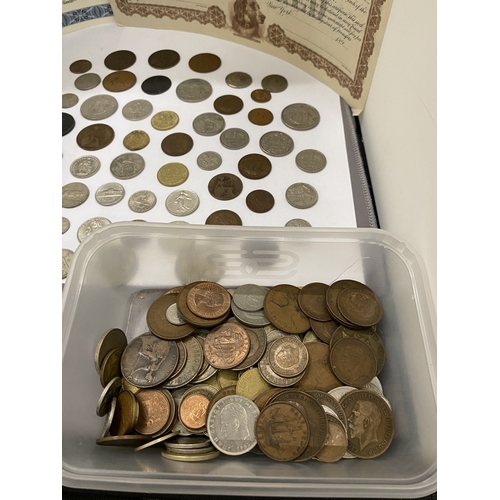 18 - A COLLECTION OF COINS TO INCLUDE A SILVER QUEEN WILHELMINA 2½ GUILDERS DATED 1930, A QUEEN VICTORIA ... 