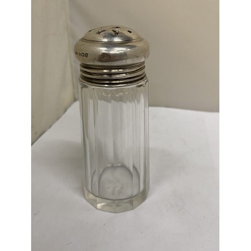 30 - A HALLMARKED BIRMINGHAM SILVER LIDDED SUGAR SIFTER