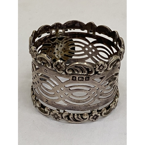 6 - FOUR HALLMARKED (THREE BIRMINGHAM, ONE CHESTER) SILVER NAPKIN RINGS, WEIGHT 77g