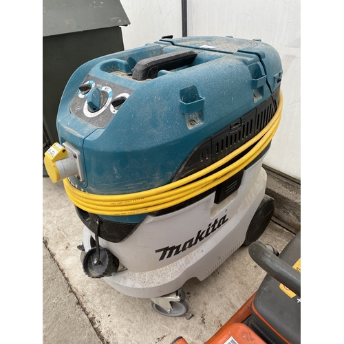 69 - A MAKITA INDUSTRIAL VACUUM CLEANER BELIEVED WORKING BUT NO WARRANTY  NO VAT