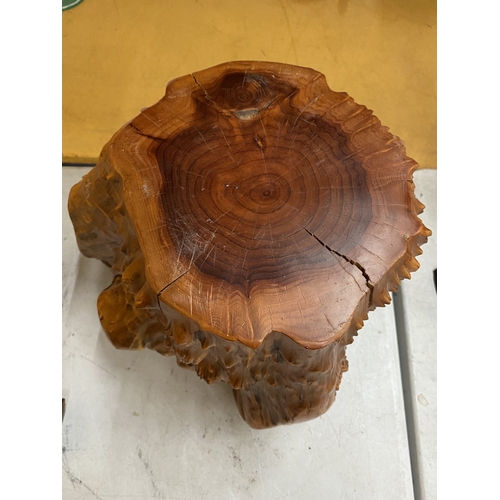 42 - A LARGE BUR WOOD ROOT SCULPTURE, HEIGHT 30CM