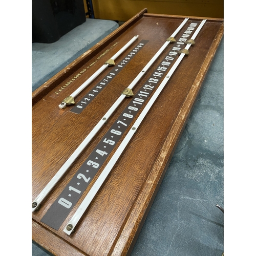 54 - A VINTAGE WOODEN BILLIARDS SCOREBOARD MANUFACTURED BY E.A. CLARE & SON LTD OF LIVERPOOL