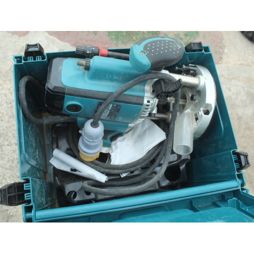 66 - A MAKITA ROUTER COMPLETE WITH CARRY CASE AND BELIEVED WORKING BUT NO WARRANTY GIVEN  NO VAT