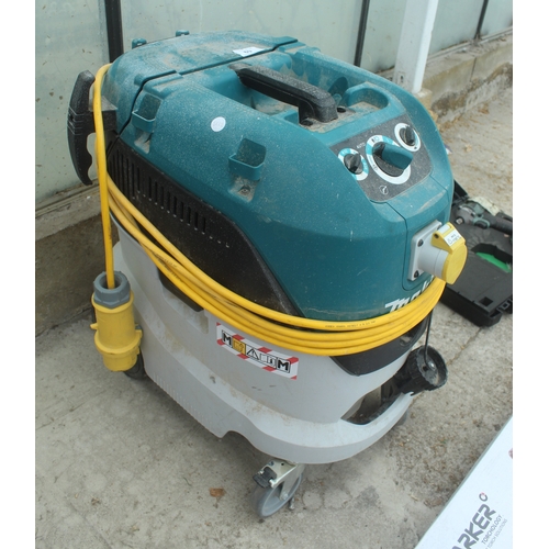 69 - A MAKITA INDUSTRIAL VACUUM CLEANER BELIEVED WORKING BUT NO WARRANTY  NO VAT