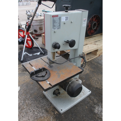 90 - AN AXMINSTER HOBBY BAND SAW  NO VAT