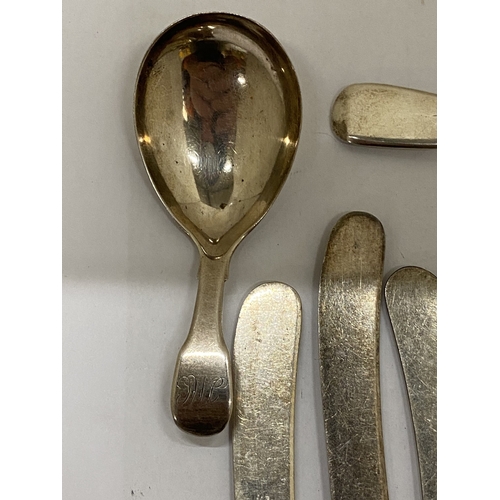 30A - SIX HALLMARKED SILVER KNIVES AND SPOONS, GROSS WEIGHT 217g