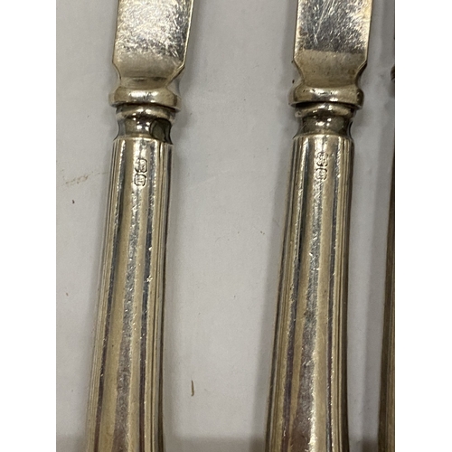 30A - SIX HALLMARKED SILVER KNIVES AND SPOONS, GROSS WEIGHT 217g