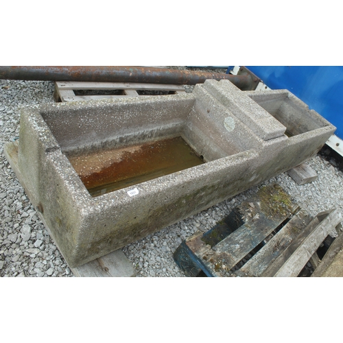 1031 - A CONCRETE WATER TROUGH  NO VAT