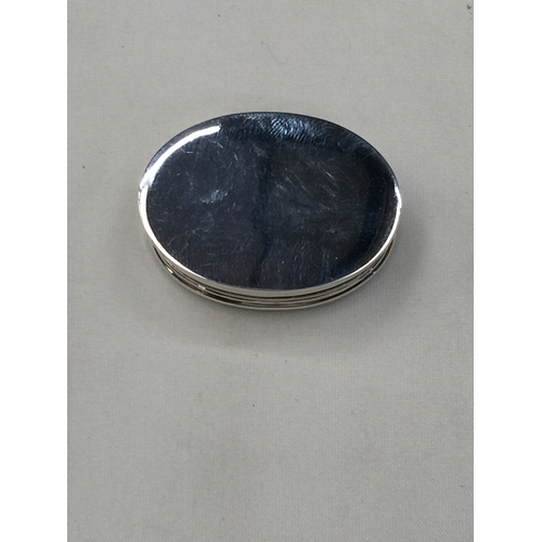 19 - A SILVER AND ENAMEL HUNTING SCENE PILL BOX