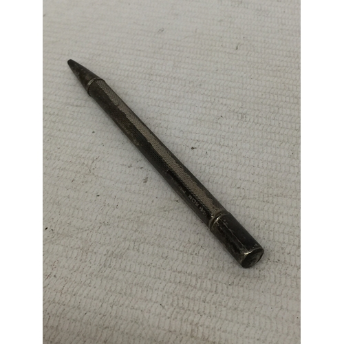 18 - A HALLMARKED BIRMINGHAM SILVER PROPELLING PENCIL