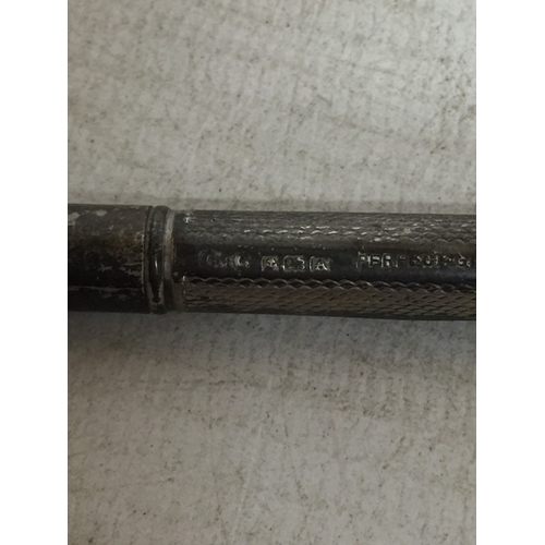 18 - A HALLMARKED BIRMINGHAM SILVER PROPELLING PENCIL