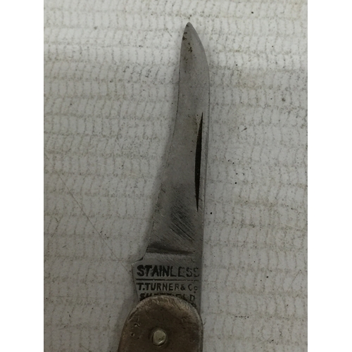 22 - A HALLMARKED SHEFFIELD SILVER AND MOTHER OF PEARL FRUIT KNIFE