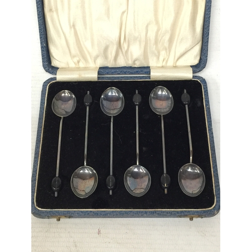 38 - A SET OF SIX HALLMARKED BIRMINGHAM SILVER TEASPOONS IN A PRESENTATION BOX