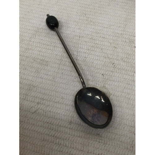 38 - A SET OF SIX HALLMARKED BIRMINGHAM SILVER TEASPOONS IN A PRESENTATION BOX